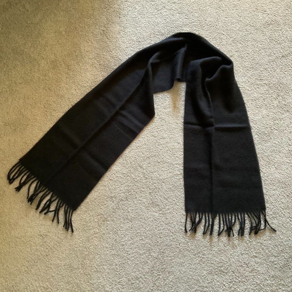 Paul Harris - Black Fleece Scarf - Picture 2 of 4